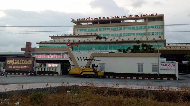 Người đ&agrave;n &ocirc;ng đến Bạc Li&ecirc;u xin việc dương t&iacute;nh với SARS-CoV-2 - Ảnh 2.