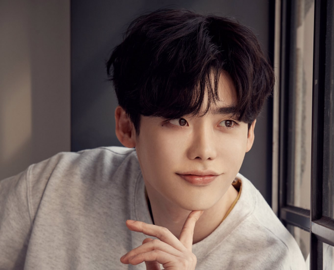 Sau Sehun, tới bạn trai tin đồn của Trịnh Sảng Lee Jong Suk gây choáng nặng vì diện mạo quá lạ và tuột dốc - Ảnh 5.