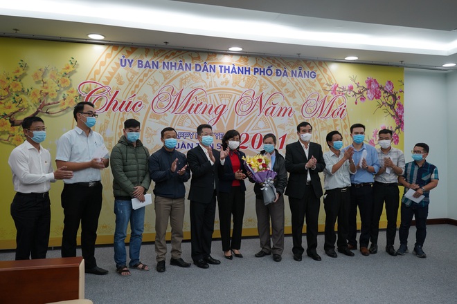 Y bác sĩ Đà Nẵng không ăn Tết, lên đường tiếp viện giúp Gia Lai phòng, chống COVID-19 - Ảnh 1. Y bác sĩ Đà Nẵng không ăn Tết, lên đường tiếp viện giúp Gia Lai phòng, chống COVID-19 - Ảnh 1.