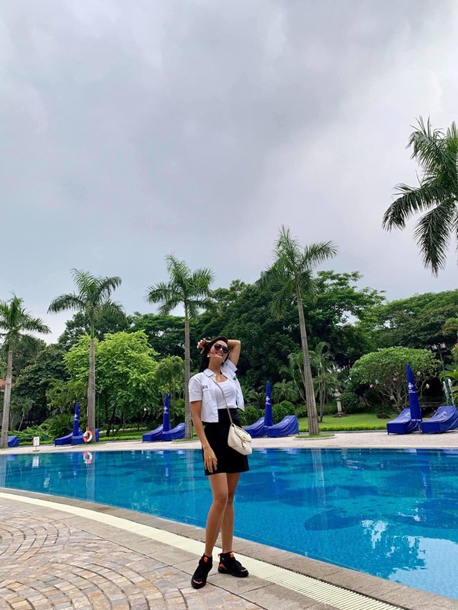 Hoa hậu HHen Niê phá túi hiệu, túi Gucci 50 triệu cũng thành hàng chợ ọp ẹp như đồ bỏ đi - Ảnh 2.