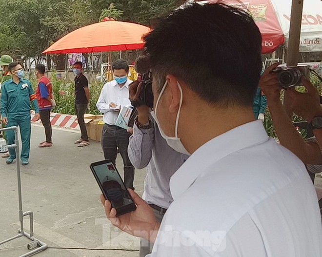 Những hình ảnh biết nói ở vùng dịch Bình Dương - Ảnh 7.