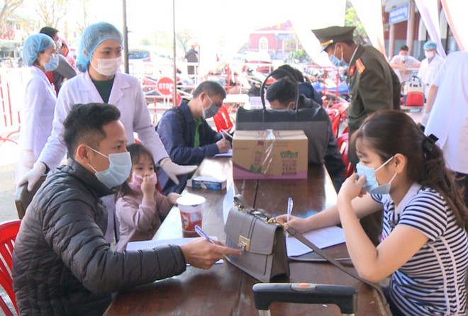 Dịch Covid-19 ngày 9/2: Thêm 3 ca nhiễm trong cộng đồng ở Quảng Ninh; Cách ly y tế gần 90.000 người trên cả nước - Ảnh 1.