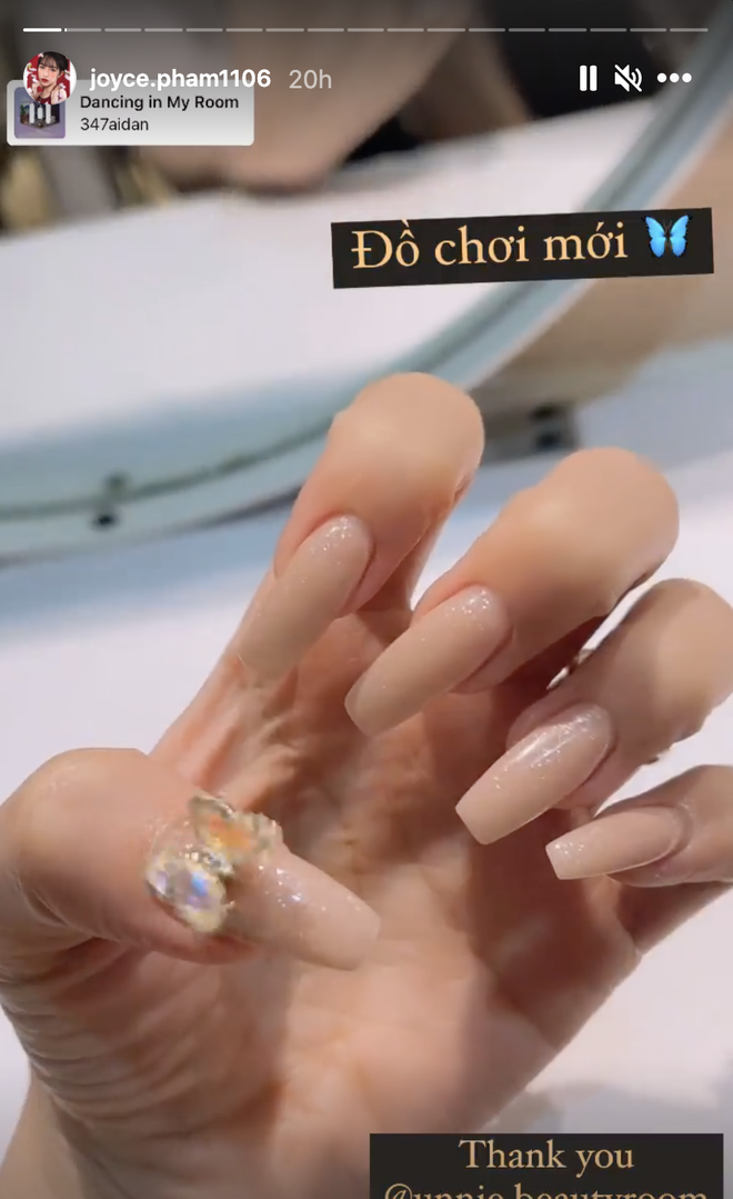 Sao Việt làm nail đơn giản mà sang: Phanh Lee khoe móng màu nude, Lan Ngọc có &quot;vuốt&quot; xinh không kém - Ảnh 5.