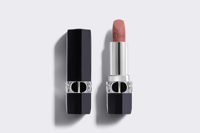 Hà Trúc khoe cây son nude xuất sắc để mặt mộc vẫn diện được, nhiều nàng sẽ muốn hóng đây