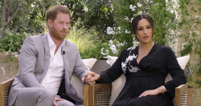 Hoàng tử Harry gây sốc khi lần đầu đích thân nói về lý do rời bỏ Hoàng gia Anh có liên quan đến Meghan Markle trong buổi phỏng vấn Một Lần Kể Hết - Ảnh 2.