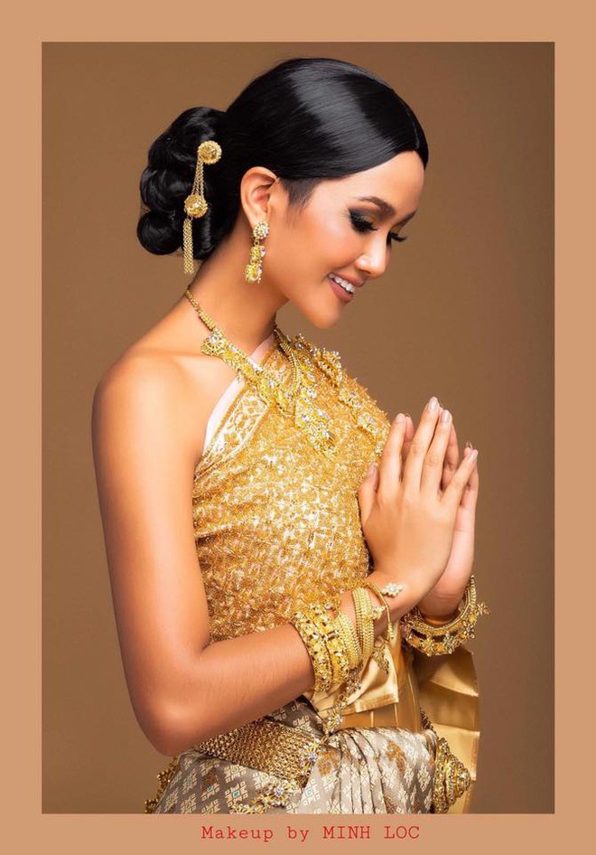 M&agrave;n &ldquo;ph&ugrave; ph&eacute;p&rdquo; đỉnh cao của Minh Lộc: Make up cho Nh&atilde; Phương - Đ&ocirc;ng Nhi ở đ&aacute;m cưới thế kỷ, gi&uacute;p L&yacute; Nh&atilde; Kỳ &ldquo;chặt ch&eacute;m&rdquo; thảm đỏ Cannes - Ảnh 28.