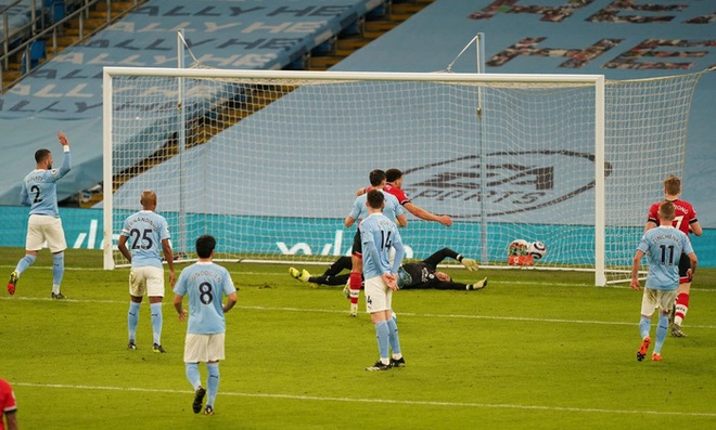 De Bruyne và Mahrez mỗi người 2 bàn, Man City huỷ diệt Southampton - Ảnh 8.
