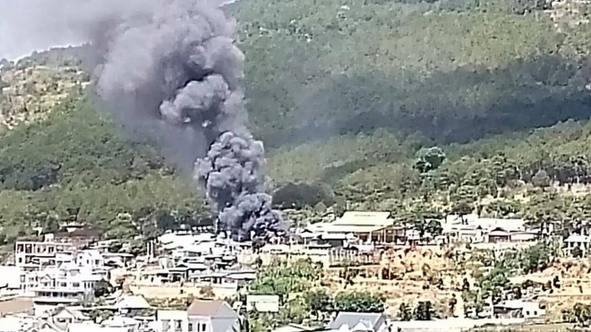 Lâm Đồng: Hỏa hoạn dữ dội thiêu rụi toàn bộ 5 căn nhà ở huyện Đức Trọng - Ảnh 5.