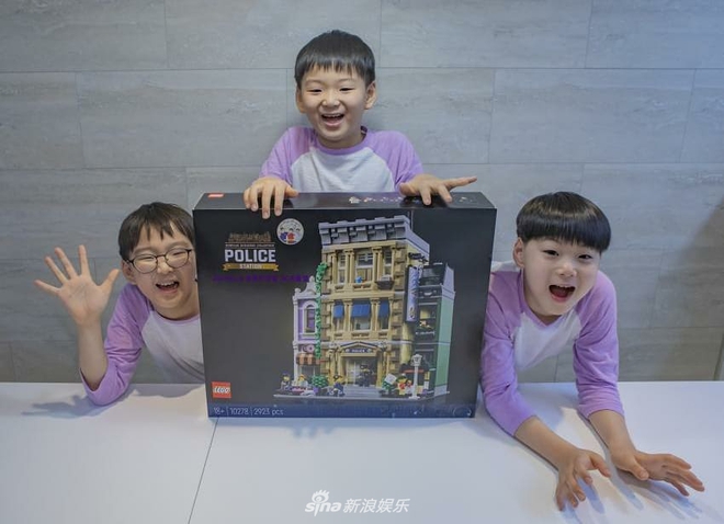 Ảnh sinh nhật 9 tuổi của Daehan - Manse - Minguk gây bất ngờ: 3 hoàng tử bé khoe chân dài, visual khác hẳn trước đây - Ảnh 11.