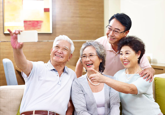 Tuổi thọ của người dân Hong Kong đứng đầu thế giới, vượt qua cả Nhật Bản: Công thức trường thọ gói gọn trong 2 từ đơn giản - Ảnh 1.