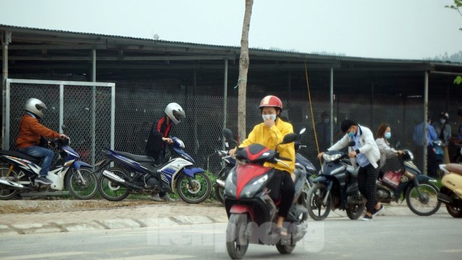 Công nhân tháo chạy vì công ty ở Hải Dương bị phát hiện cho làm chui - Ảnh 5.