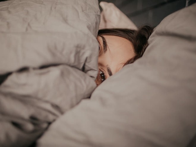 3 thói quen tốt khi ngủ giúp nữ giới đẩy lùi nguy cơ mắc bệnh phụ khoa, bảo vệ tử cung luôn khỏe mạnh - Ảnh 1.