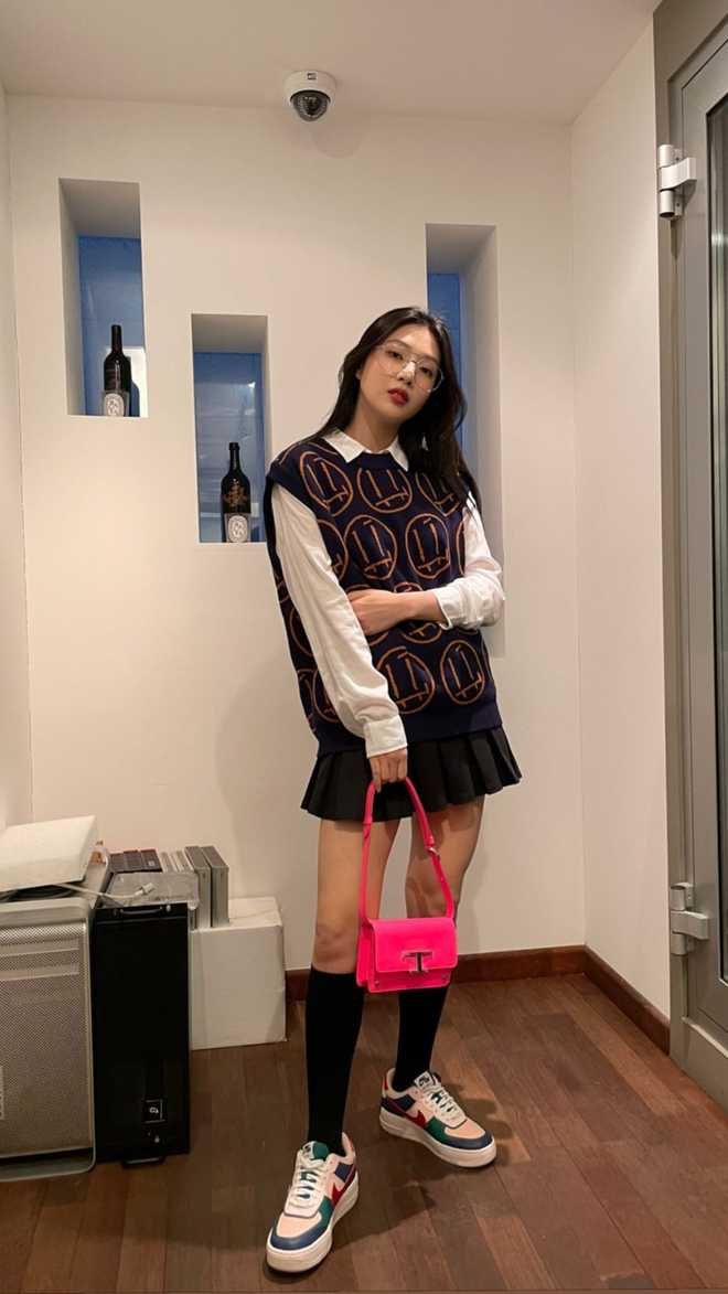 Từng bị tố copy Jennie, nữ thần Red Velvet bỗng khiến Knet khó tính quay xe vì màn bùng nổ visual chỉ nhờ... ảnh điện thoại - Ảnh 5.