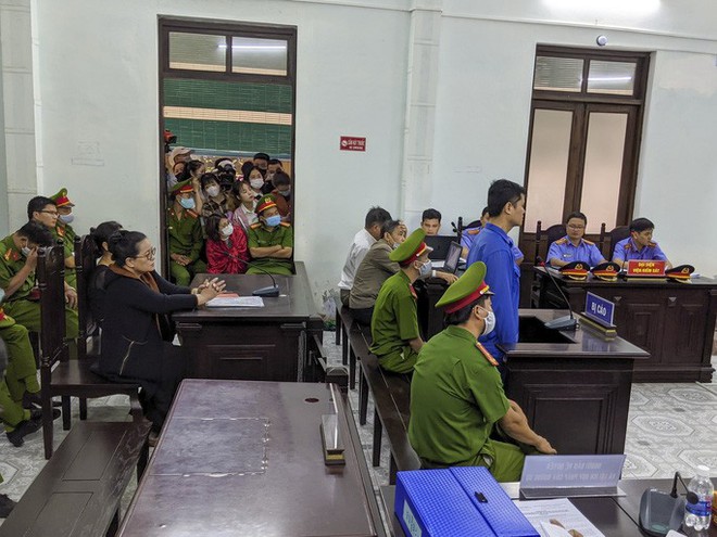 X&eacute;t xử cựu b&aacute;c sĩ bị tố hiếp d&acirc;m: Nữ điều dưỡng vắng mặt - Ảnh 2.