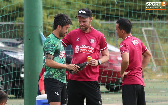 Lee Nguyễn chạm trán Hà Nội FC: Màn đối đầu “chú - cháu” đáng chờ đợi nhất vòng 5 V.League - Ảnh 1.