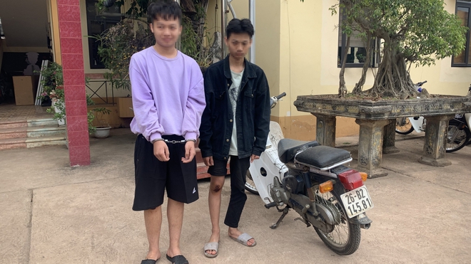 Bắt giữ 2 sinh vi&ecirc;n g&acirc;y ra h&agrave;ng loạt vụ cướp t&agrave;i sản ở Sơn La - Ảnh 1.