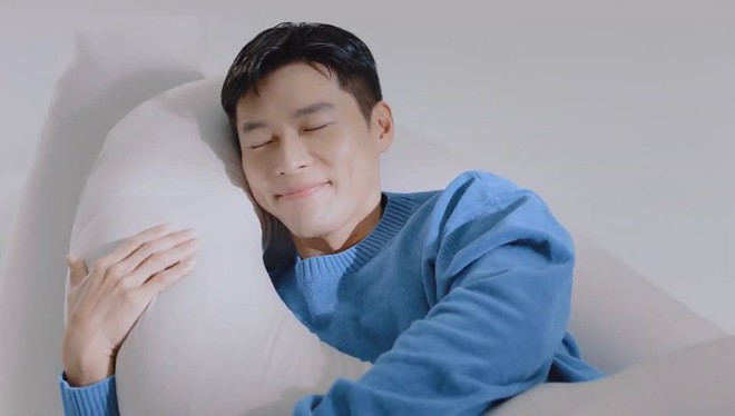 Hyun Bin tái xuất với clip quảng cáo mới, mặt vẫn đẹp trai tê điếng nhưng tóc tai làm sao thế kia? - Ảnh 7.