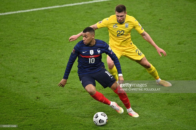 Bàn thua tai hại khiến đương kim vô địch Pháp ra quân thất vọng ở vòng loại World Cup 2022 - Ảnh 1.