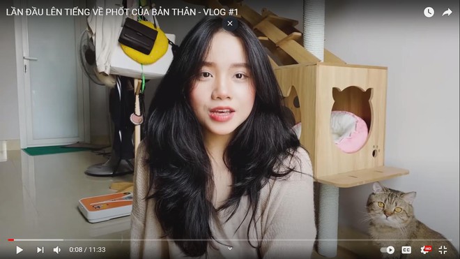 Kim Sa làm vlog bất ngờ tiết lộ sở thích chụp ảnh bán nude, hé lộ chuyện chia tay VCS - Ảnh 1.