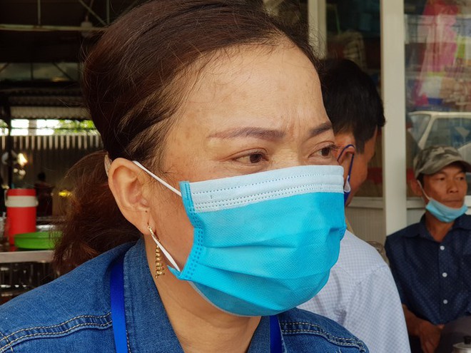 Nam sinh Cần Thơ kể lại ph&uacute;t h&atilde;i h&ugrave;ng bị nh&oacute;m bạn bỏ chất lạ v&agrave;o miệng - Ảnh 4.