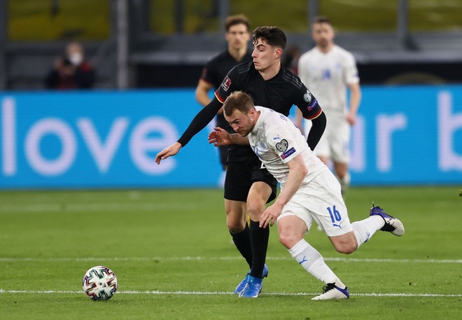 Tuyển Đức thắng dễ trận mở màn vòng loại World Cup 2022, mặc áo phản đối nhân quyền ở nước chủ nhà Qatar - Ảnh 6.