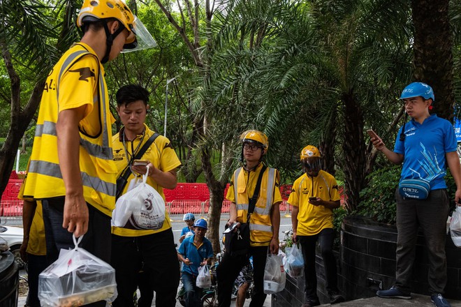 Nhà hàng ma đang mọc như nấm tại Trung Quốc: Mặt trái của ngành công nghiệp giao hàng phát triển quá mạnh - Ảnh 2. Nhà hàng ma đang mọc như nấm tại Trung Quốc: Mặt trái của ngành công nghiệp giao hàng phát triển quá mạnh - Ảnh 2.
