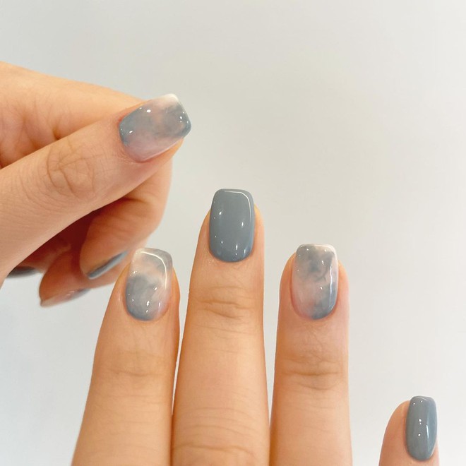 11 mẫu nail xinh xắn nhẹ nhàng, rất phù hợp để hội gái ngoan 'làm đỏm' chơi  Tết