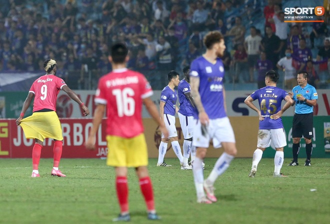 Đình Trọng dùng tay hư kéo quần ngoại binh Hà Tĩnh FC - Ảnh 8.