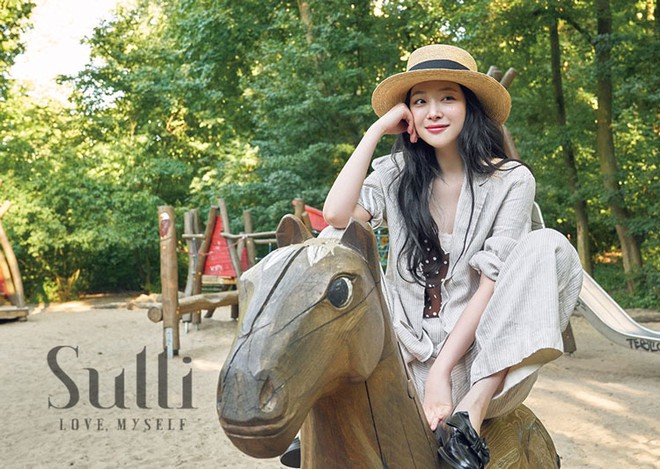 Đ&uacute;ng ng&agrave;y sinh nhật, x&oacute;t xa nh&igrave;n lại bộ ảnh cuối đời của Sulli: Nụ cười rạng rỡ, nhan sắc động l&ograve;ng người giờ chỉ c&ograve;n l&agrave; k&yacute; ức - Ảnh 6.