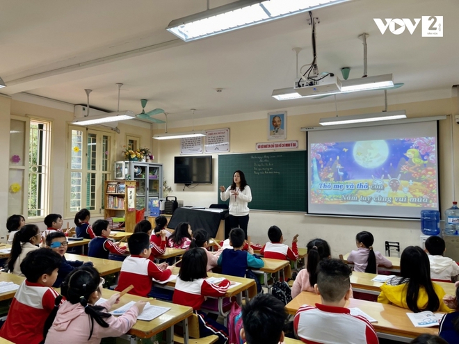 Trường Tiểu học Xuân Phương: Một học sinh duy nhất vẫn học online - Ảnh 4.