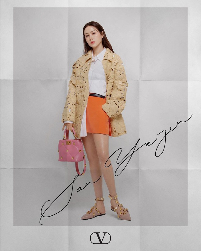 Son Ye Jin l&ecirc;n đồ sang xịn lấn &aacute;t cả đại sứ Đường Y&ecirc;n khi dự show Valentino, đẳng cấp chị đẹp quả kh&ocirc;ng đ&ugrave;a được đ&acirc;u - Ảnh 3.