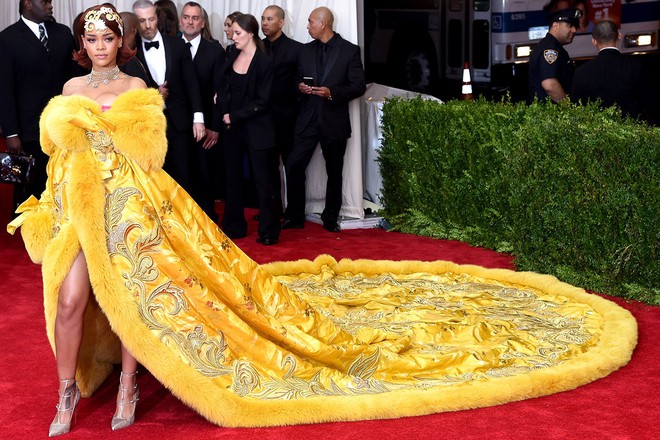 Góc khuất đại tiệc hào nhoáng nhất thế giới Met Gala: Cấm cửa vì thù riêng, chồng tiền để có vé và thủ đoạn kiếm trăm tỷ - Ảnh 2.