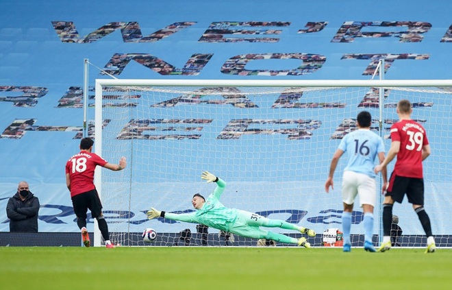 MU đá trận hay nhất từ đầu mùa, chấm dứt chuỗi 21 trận toàn thắng của Man City - Ảnh 4.