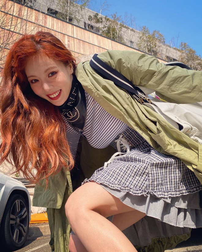 "Cao tay" như idol Kpop: Chỉ cần chun buộc và vài thao tác đơn giản là mái tóc tẻ nhạt bỗng đẹp lạ thường - Ảnh 3.