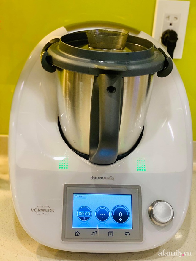 Robot nấu ăn giúp mẹ Sài Gòn nhàn tênh, cân được cả ngàn món nhưng vẫn phát hiện điểm trừ đáng tiếc này - Ảnh 11.