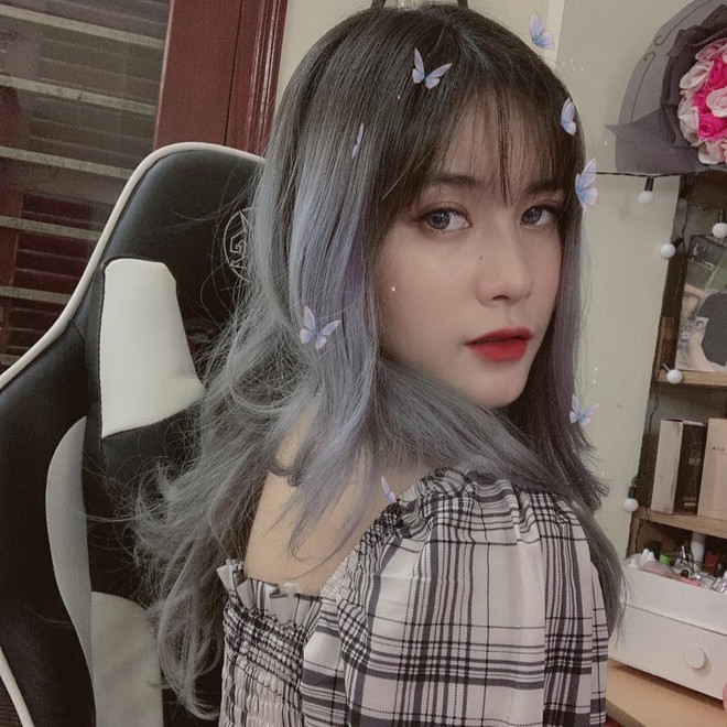 Nữ streamer lạ đăng status xin lỗi sau khi tỏ tình Bụt, nhưng sao nam chính đã nhanh tay vào bình luận cực thân mật? - Ảnh 2.