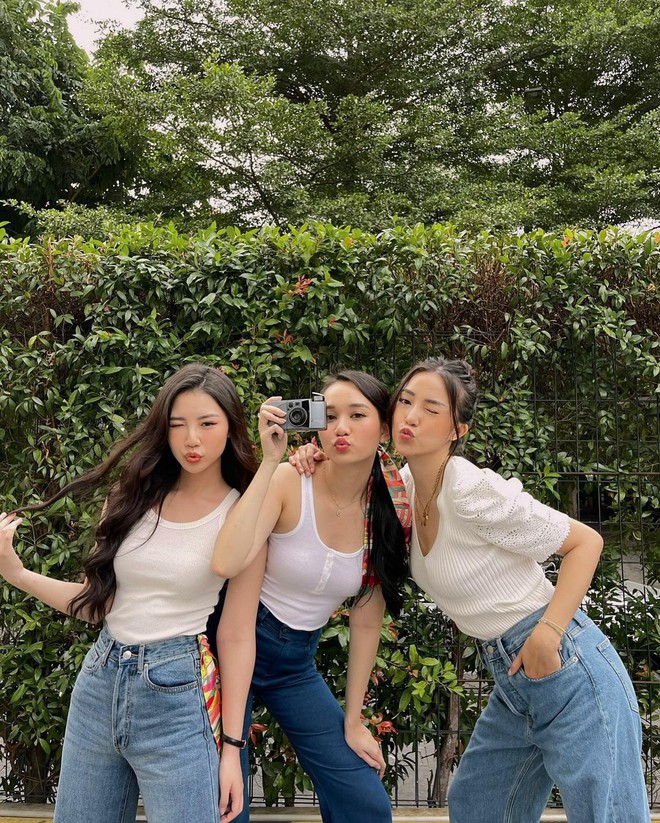 Nàng thơ vs công chúa Vpop vs hot girl đình đám chung khung hình: Nhìn vào đố biết ai hơn tuổi ai - Ảnh 2. Nàng thơ vs công chúa Vpop vs hot girl đình đám chung khung hình: Nhìn vào đố biết ai hơn tuổi ai - Ảnh 2.
