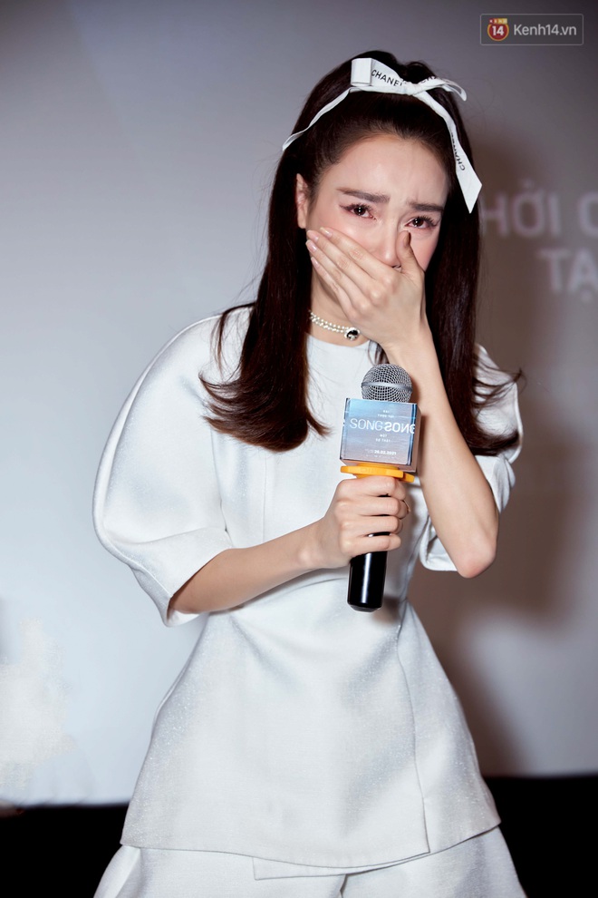 Giữa drama mắc bệnh ngôi sao, Nhã Phương bị đào lại việc đi muộn 2 tiếng ở họp báo Song Song - Ảnh 3.