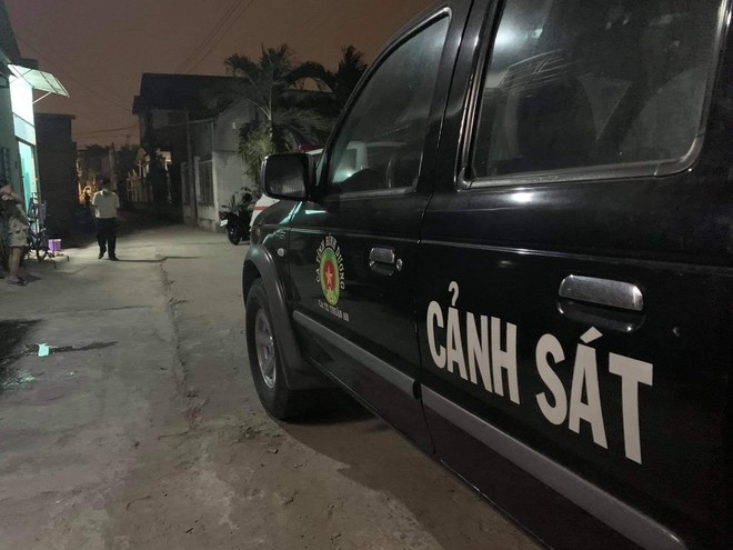Điều tra vụ nam thanh ni&ecirc;n tử vong với sợi d&acirc;y điện quấn quanh người - Ảnh 2.
