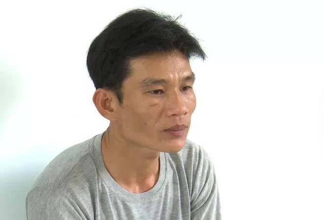 CLIP: Bắt được g&atilde; đ&agrave;n &ocirc;ng v&agrave;o th&aacute;nh thất giả vờ lạy rồi l&agrave;m chuyện xấu - Ảnh 2.