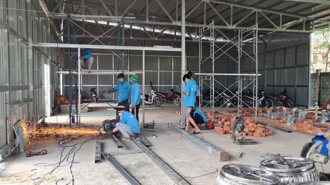 Bác sĩ Bệnh viện Chợ Rẫy nói về xây bệnh viện dã chiến ở Hà Tiên - Ảnh 4.