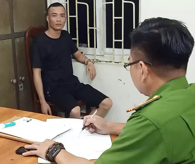 Xin vượt bất th&agrave;nh, nh&oacute;m thanh ni&ecirc;n chặn đầu, đập ph&aacute; &ocirc; t&ocirc;, đ&aacute;nh đ&ocirc;i vợ chồng - Ảnh 1.