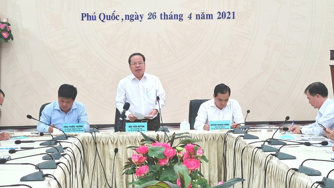 Phú Quốc lập 3 vòng lá chắn ngăn nhập cảnh trái phép từ Campuchia - Ảnh 2.