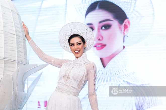Clip: Khánh Vân công bố trang phục dân tộc sẽ mang sang Mỹ thi Miss Universe 2020 nhưng lại gây tranh cãi vì 1 chi tiết - Ảnh 8.