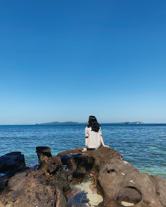 Trọn bộ cẩm nang ăn chơi Phú Quốc trong 4 ngày 3 đêm "chuẩn như dân bản địa": Hè này không đi là phí cả thanh xuân! - Ảnh 17. Trọn bộ cẩm nang ăn chơi Phú Quốc trong 4 ngày 3 đêm "chuẩn như dân bản địa": Hè này không đi là phí cả thanh xuân! - Ảnh 17.