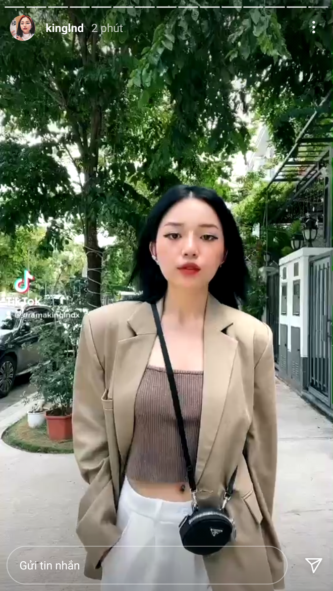 Dăm bữa nửa th&aacute;ng Linh Ngọc Đ&agrave;m lại đổi style, lần n&agrave;y to&agrave;n diện đồ m&agrave;u trung t&iacute;nh cực xịn - Ảnh 2.