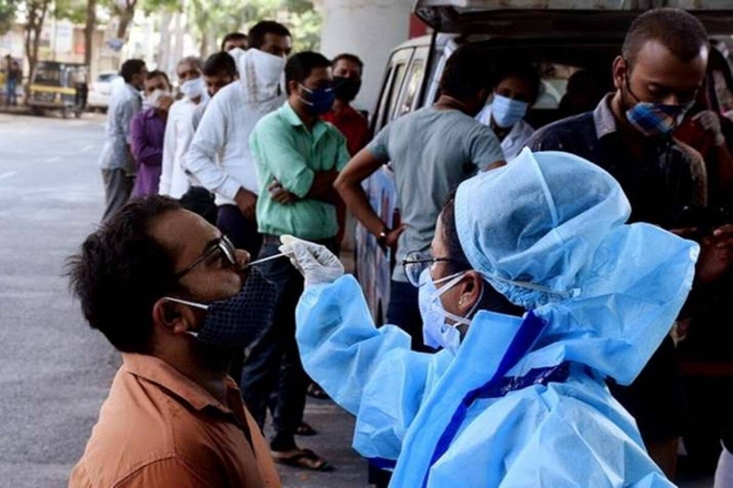 Ấn Độ &aacute;p đặt giới nghi&ecirc;m v&agrave; phong tỏa bang Maharashtra v&igrave; COVID-19 - Ảnh 1.