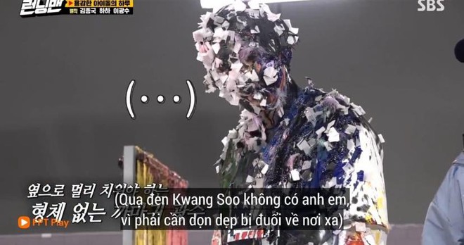 Lee Kwang Soo xui nhì thì không ai xui nhất: Bị quét sơn, đổ dầu hắc lên người và biến thành... quạ đen - Ảnh 6.