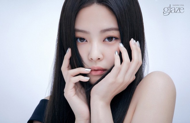Đại chiến idol Jennie - Suzy: Cùng quảng bá một hãng nail, mỹ nhân BLACKPINK có làm lại tình đầu quốc dân? - Ảnh 1.