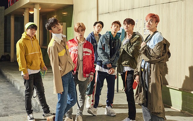 Sở hữu siêu hit gần nửa tỷ view, iKON vẫn phải hỏi ý kiến cả chục người rồi mới đem đi diễn ở Kingdom - Ảnh 1.